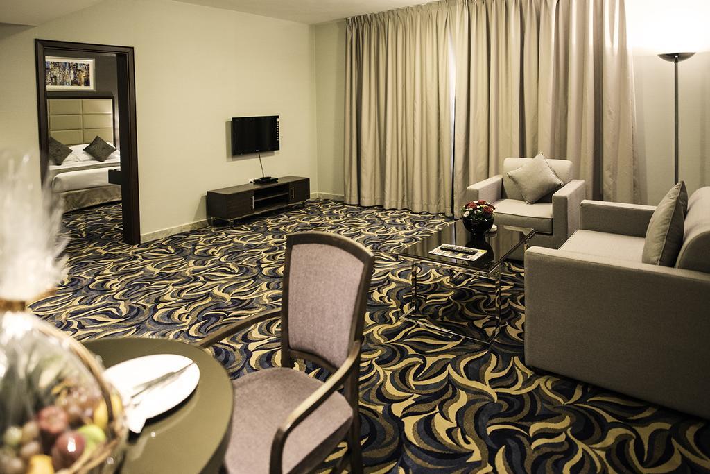 Emirates Plaza Hotel Абу-Дабі Екстер'єр фото
